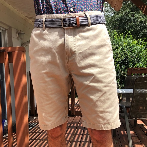 Volcom khaki shorts - Picture 2 of 4